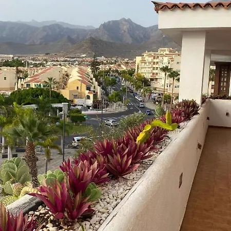 Cozy Close To Fanabe Beach, Tenerife דירה